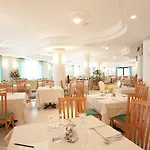 公寓式酒店 Oasiclub -