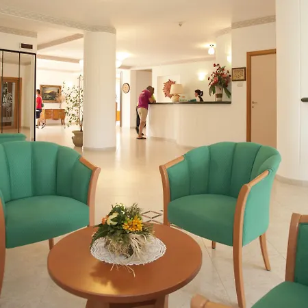 شقة فندقية Oasiclub - 3*