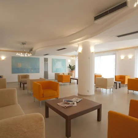 شقة فندقية Oasiclub - 3*