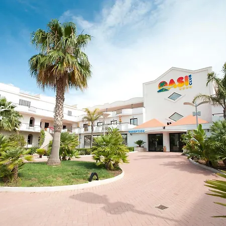 Oasiclub - 3* فيستَ