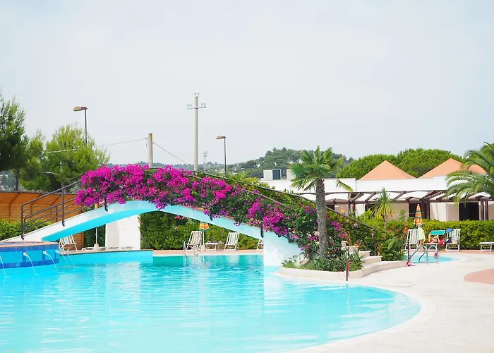 Ξενοδοχείο με διαμερίσματα Oasiclub - 3*