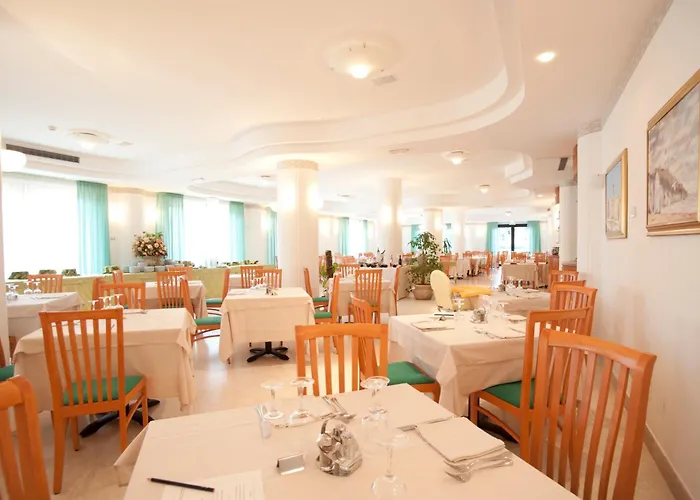 Oasiclub - 3* Βιέστε